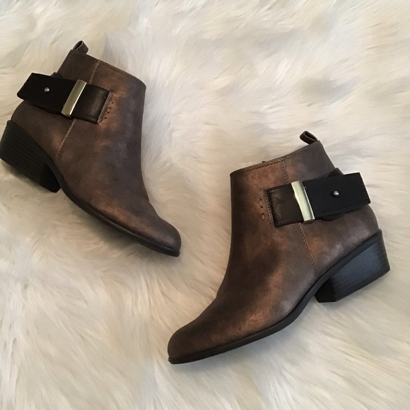 ❌SOLD❌ White Mountain Bronze Limerick Booties 7M - Picture 2 of 8